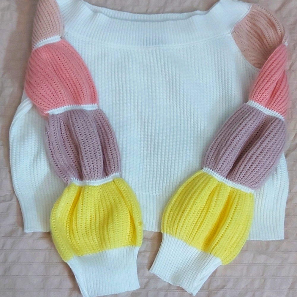 SHEIN Multi colored bubble sleeved Sweater